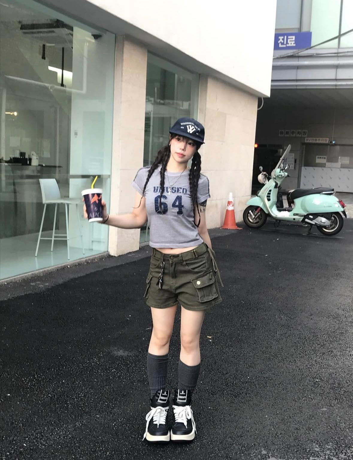 短款牛仔布條紋短T