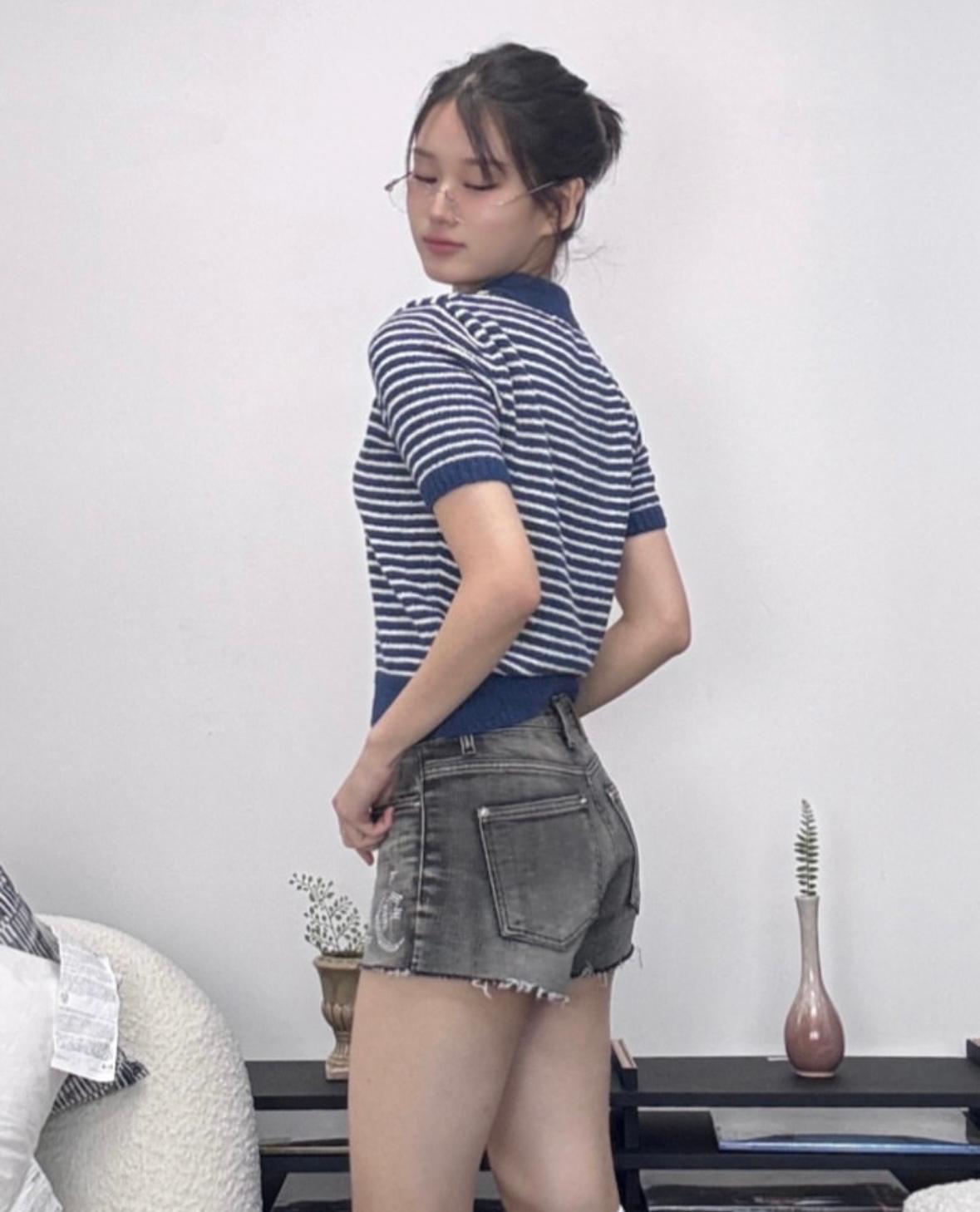 法式條紋針織 Polo 上衣